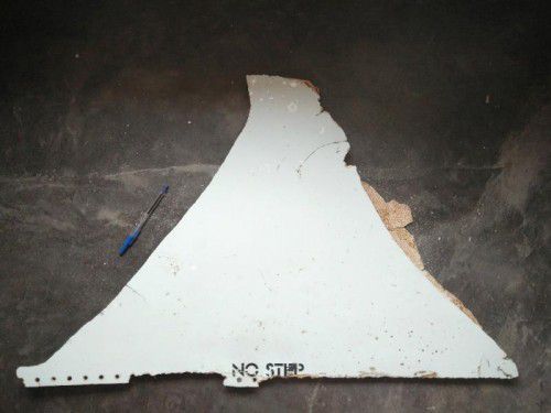 Wenn das Wrack dort abgestürzt ist, wo Experten vermuten, wäre das Trümmerteil mehr als 6000 Kilometer Richtung Westen gedriftet.