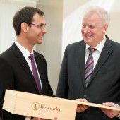 Schulterschluss mit Nachbarland