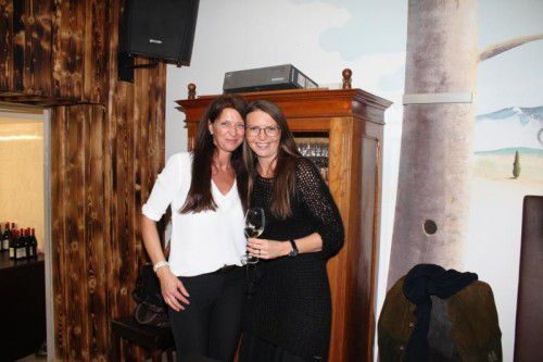 Damenduo: Sabine Sams (l.) und Iris Braun.