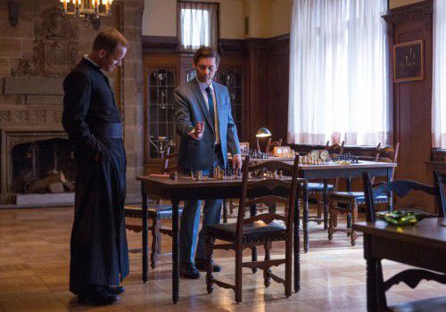 Der Film zeichnet eindrücklich den Aufstieg und Fall des Schachgenies Bobby Fischer nach.