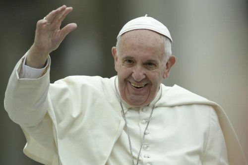 Der Papst will Patriarch und Flüchtlinge treffen.