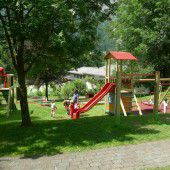 St. Anton nimmt die Spielplätze unter die Lupe