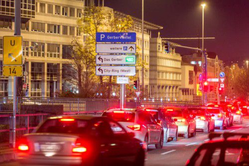 Die Suche nach Parkplätzen macht rund 30 Prozent des innerstädtischen Verkehrs aus.