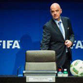 Razzia in UEFA-Zentrale, auch FIFA-Chef im Visier