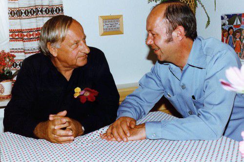 Helmut Kutin (r.) mit seinem Mentor Hermann Gmeiner.
