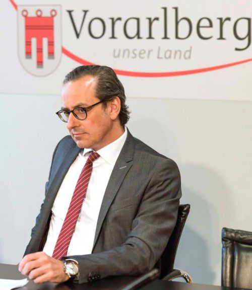 Hypo-Vorstandsvorsitzender Michael Grahammer weist jegliche Vorwürfe in Sachen Geldwäsche von seiner Bank.