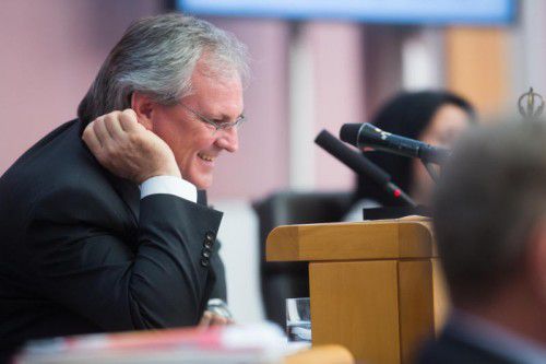 Landtagspräsident Sonderegger erteile seinen ersten Ordnungsruf.