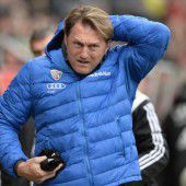 Hasenhüttl sagt leise „Servus“