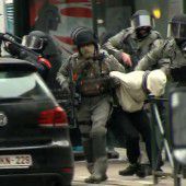 Salah Abdeslam nach Frankreich ausgeliefert