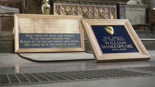 Shakespeares Grab in der Trinity Church in Stratford-upon-Avon.