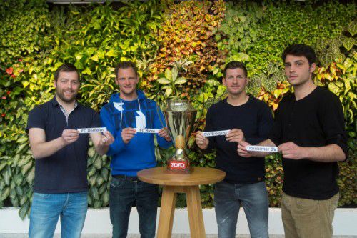 Werbung in eigener Sache! Die Kapitäne der Halbfinalisten, von links: Dominik Seiwald (FC Dornbirn), Dominik Helbock (FC Bizau), Christoph Fleisch (SW Bregenz) und Kevin Albrich (Dornbirner SV).