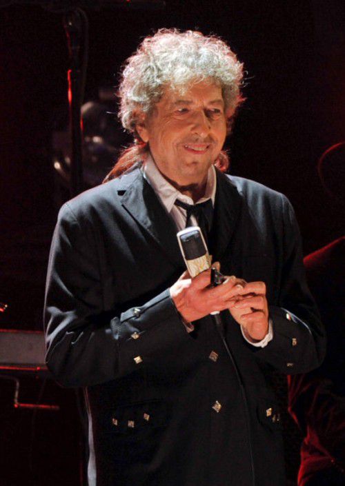 Auch mit 75 steht Dylan noch gerne auf der Bühne.