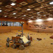Brite steuert Weltraum-Rover von ISS aus