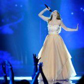 Zoë zieht ins Song-Contest-Finale ein