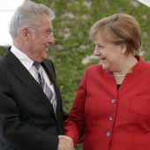 Auf Abschiedstour bei Merkel und Gauck