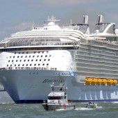 „Harmony of the Seas“ stach in See