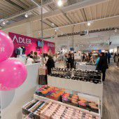 Erster Adler Modemarkt im Land