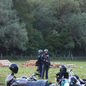 » Bar-Streit