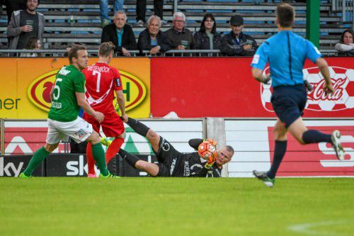 Gratulation an Christoph Stückler (l.)! Der Austria-Kapitän, der am Freitag seinen 36. Geburtstag feiert, fehlte als einziger Liga-Spieler in dieser Saison keine Minute.