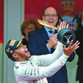 Katzenjammer bei Ricciardo, Hamilton genießt den Triumph