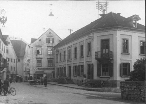 1920