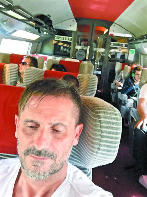 Auch das gehört zur EM: Im TGV geht es nach Paris.