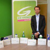 Grüne schnüren Milchpaket