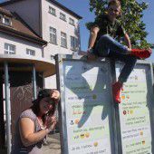 Originelle neue Regeltafel am Jugendplatz