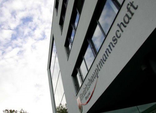 Ebenso in Sachen Effizienz und Aufgabenteilung mit dem Land Gegenstand von Prüfungen sind die Bezirkshauptmannschaften.