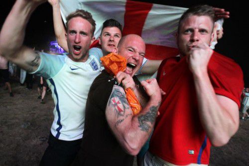 Englands Hooligans werden im Städtchen Lens schon gefürchtet.