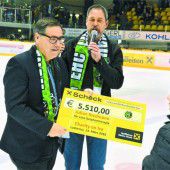 EHC Lustenau spendet für Delfin-Therapie