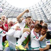 Die Startruppe muss das Billigteam biegen