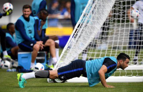 Frankreichs Verteidiger Adil Rami bei der Trainingseinheit des Gastgebers in Clairefontaine.