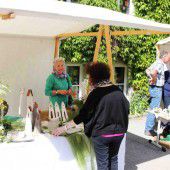Kleiner Markt für Handwerk bei der VS Reute