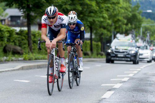 Matthias Brändle (l.) wurde zum aktivsten Fahrer gekürt. Im Bild mit Fluchtgefährte Iljo Keisse.