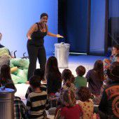 Kinder als Stadt- und Theaterbauer