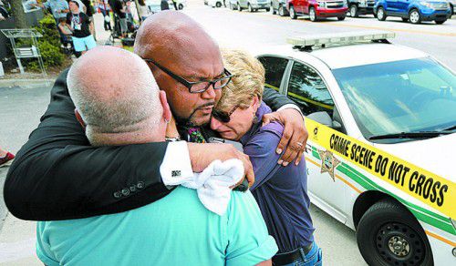 Nach dem blutigen Attentat in dem gut besuchten Nachtclub in Orlando herrschten Fassungslosigkeit und tiefe Trauer.
