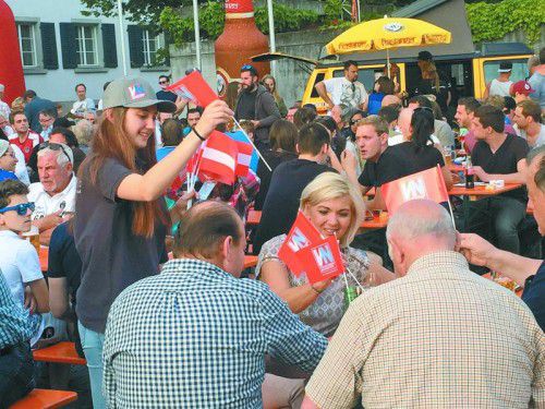 Neben Dornbirn gibt es auch in Rankweil ein Public Viewing, wo zum Auftakt bereits beste Stimmung herrschte.