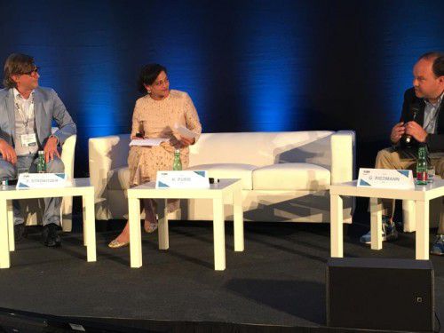 Podiumsdiskussion mit Stefan Ströbitzer (ORF Projektchef), Kalli Purie (India Today) und Gerold Riedmann (CR VN).