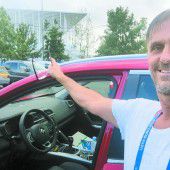 Mein neuer Freund ist in Rot gehüllt und hört auf den Namen „Kadjar“