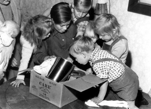 Viele Familien lebten nach dem Krieg von Care-Paketen. Im Durchschnitt erhielt jeder siebte Österreicher ein solches Paket.
