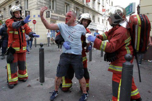 Viele verletzte Briten: Ein Beobachter schildert das Vorgehen der russischen Hooligans als „Überfall eines paramilitärischen Kommandos“.