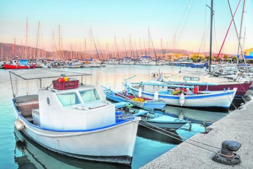 Abends kann man gemütlich dem Hafen entlangflanieren.