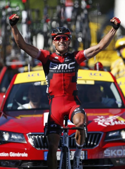 Der Belgier Greg Van Avermaet feierte auf der fünften Etappe der Tour de France einen Solosieg und übernahm die Führung.