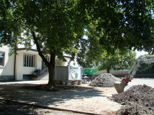 Der Schulhof wird zum multifunktionalen Spielplatz.