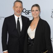 Hanks feiert 60er mit „Kopfnicken und Bier“