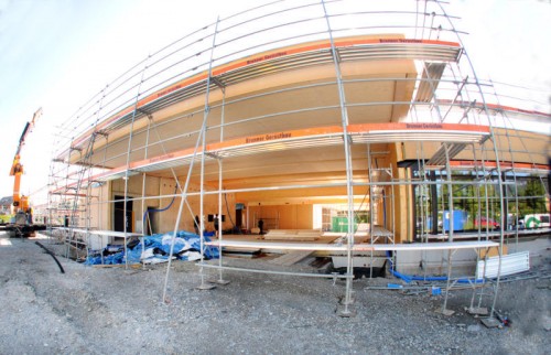 Die neue Volksschule entsteht in Holzbauweise.