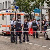 Mann richtet mit Machete Blutbad an
