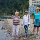 Besserer Zugang zum Wasser beim Mili-Ufer