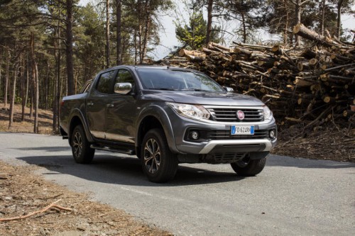 Fiat Fullback basiert auf dem Mitsubishi L200.